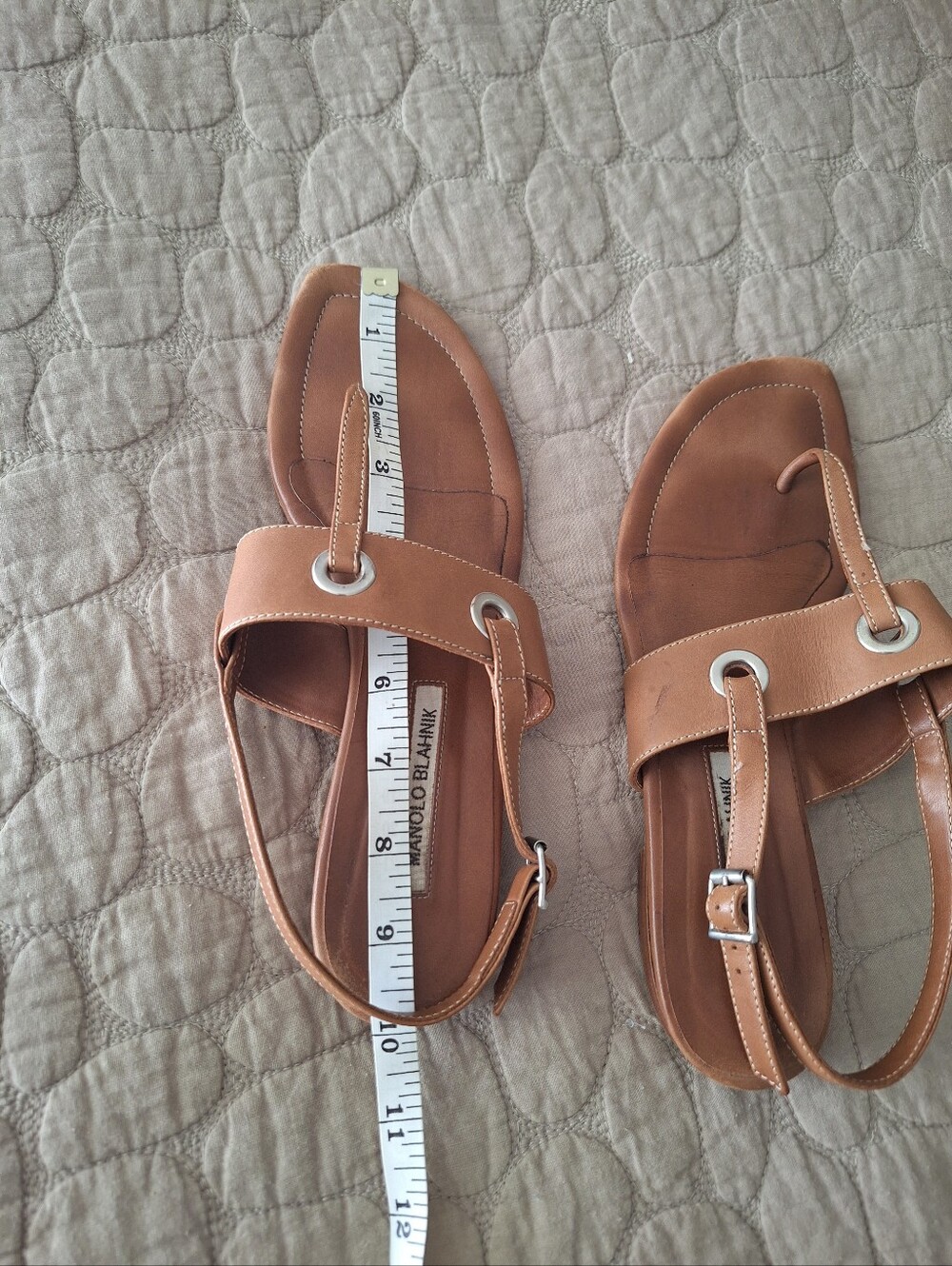 Manolo Blahnik Brown Leather Mooti Thong Sandals with Grommet Detail - Picture 11 of 13